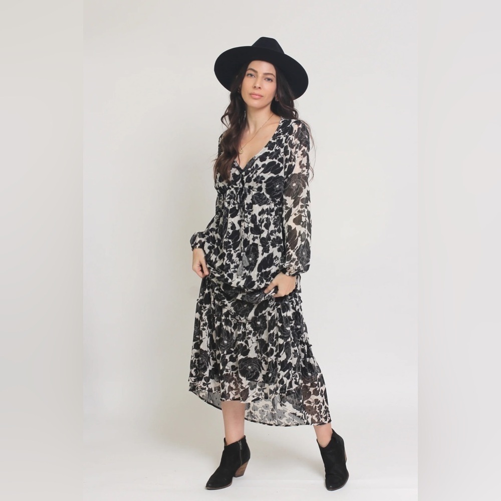Lovestitch Versailles Morning Maxi Dress Black Floral Size Small - Picture 3 of 13